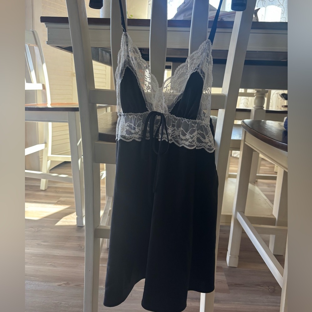 Victoria's Secret Black Chemise with White Lace - Picture 1 of 5